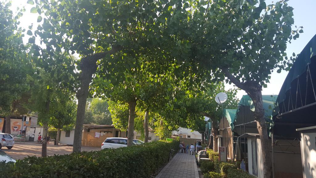 Camping Poseidonia 帕埃斯图姆 外观 照片